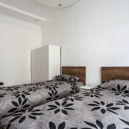 Modern Apartment In Lviv Historic Centre المظهر الخارجي الصورة
