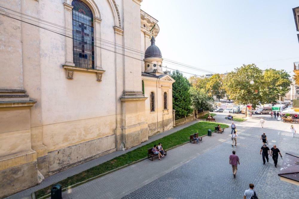 Modern Apartment In Lviv Historic Centre المظهر الخارجي الصورة